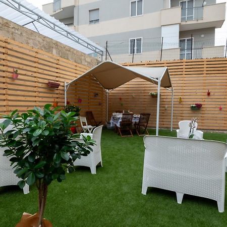 Da Zia Gina Locazione Turistica Hotel Bisceglie Eksteriør billede
